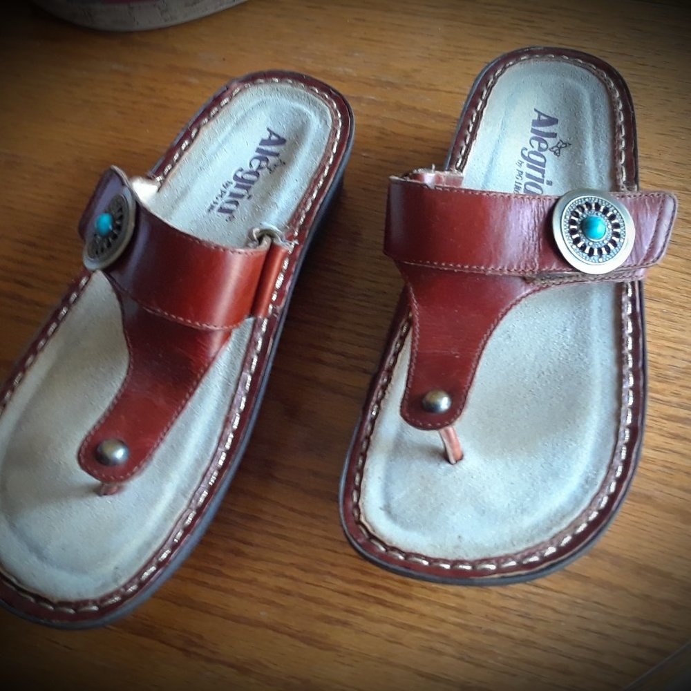 Algeria sandals